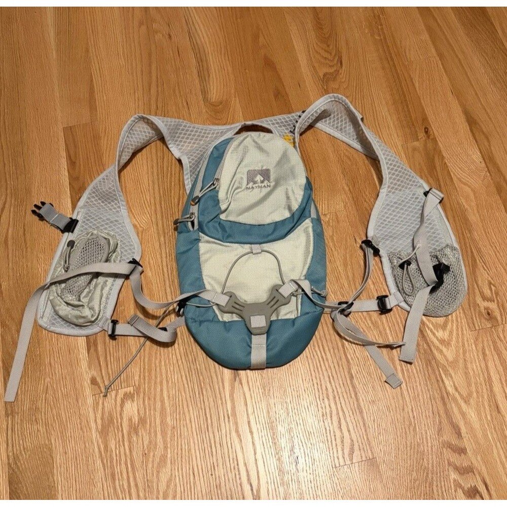 Nathan Vest Race Running Pack gray 2L HPL 020 hydration trail hiking